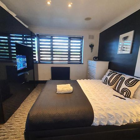 Bespoke Large Double Room - Long Stay Luton  Eksteriør bilde